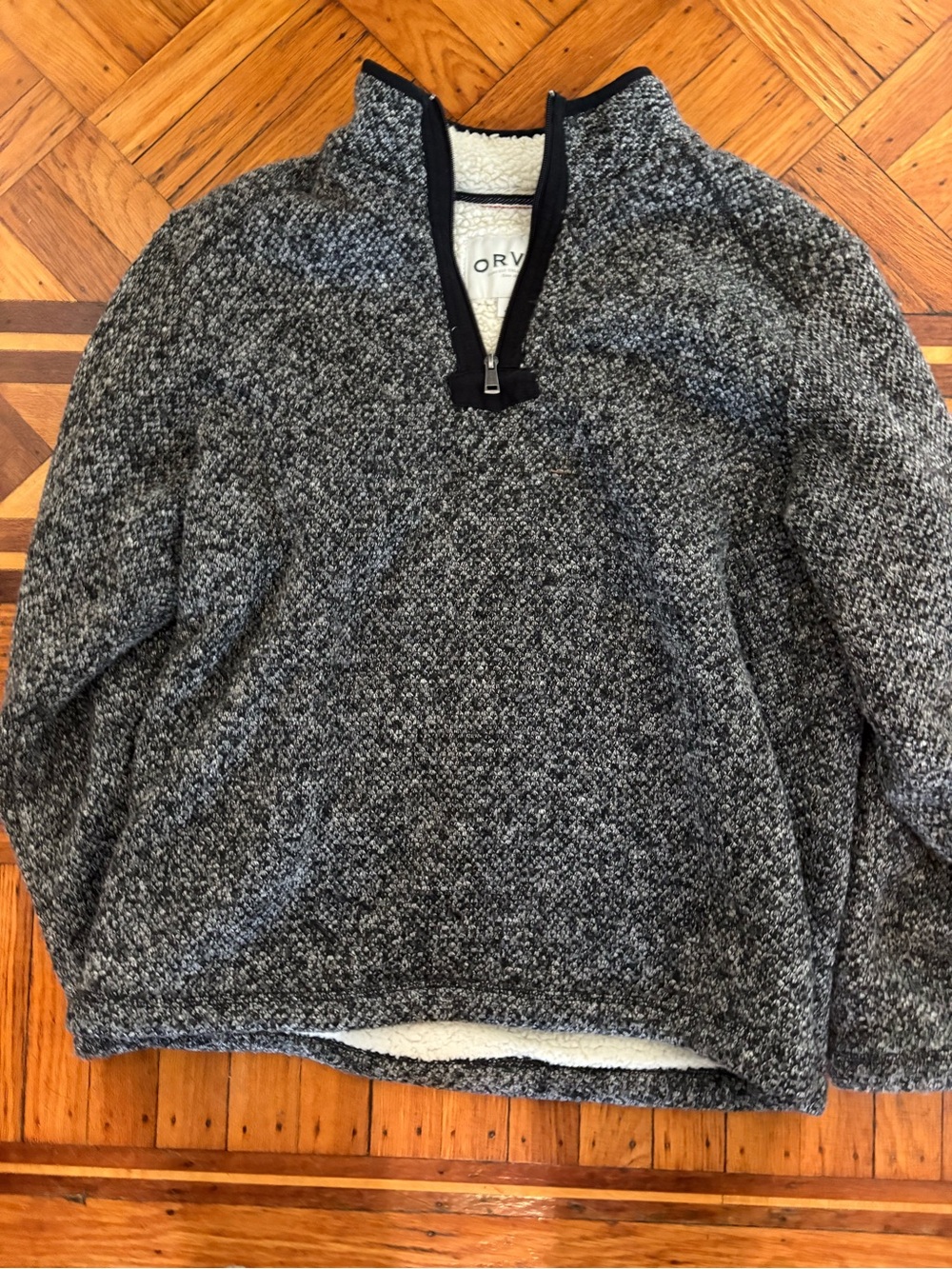 Orvis Men's Black and Gray Sherpa Quarter-Zip Pullover